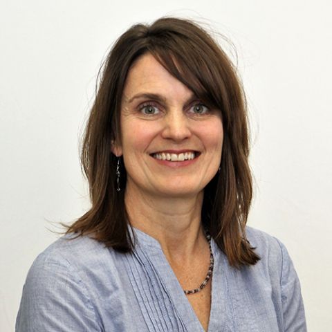 Headshot of Laura Adams