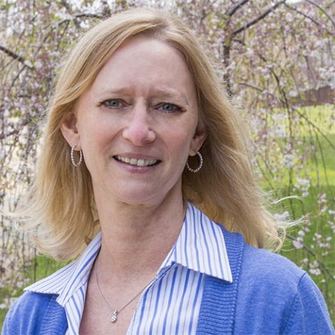 Headshot of Susan Agee