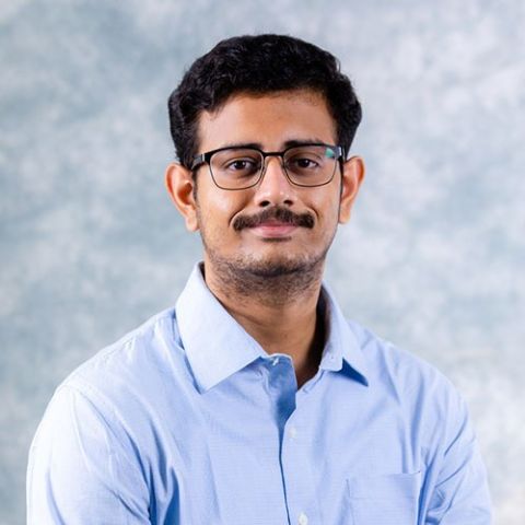 Headshot of Aashish Anantha Ramakrishnan