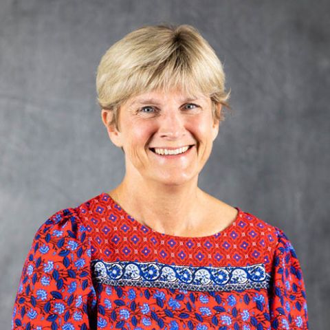 Headshot of Lynne Bechdel