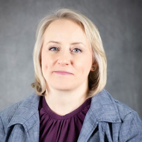 Headshot of Aimee Brown-Shadduck