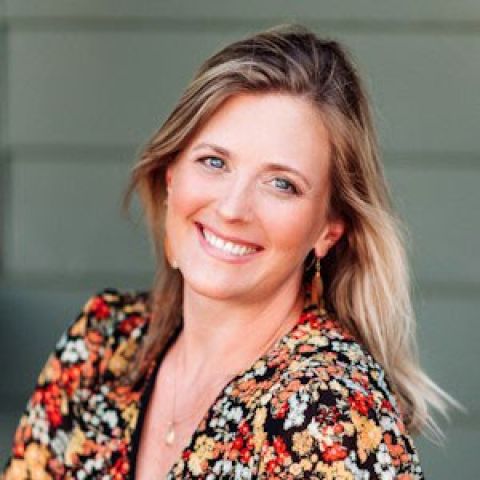 Headshot of Heidi Lewis