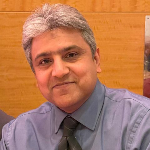Headshot of Syed Rizvi