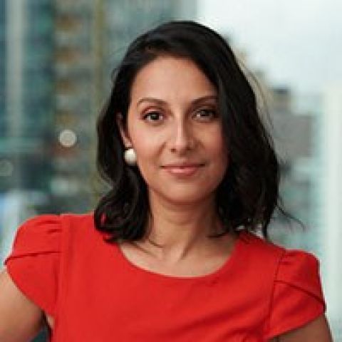 Headshot of Diana Long