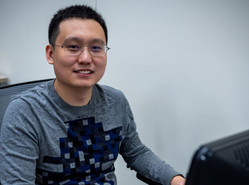Photo of Nan Zhang